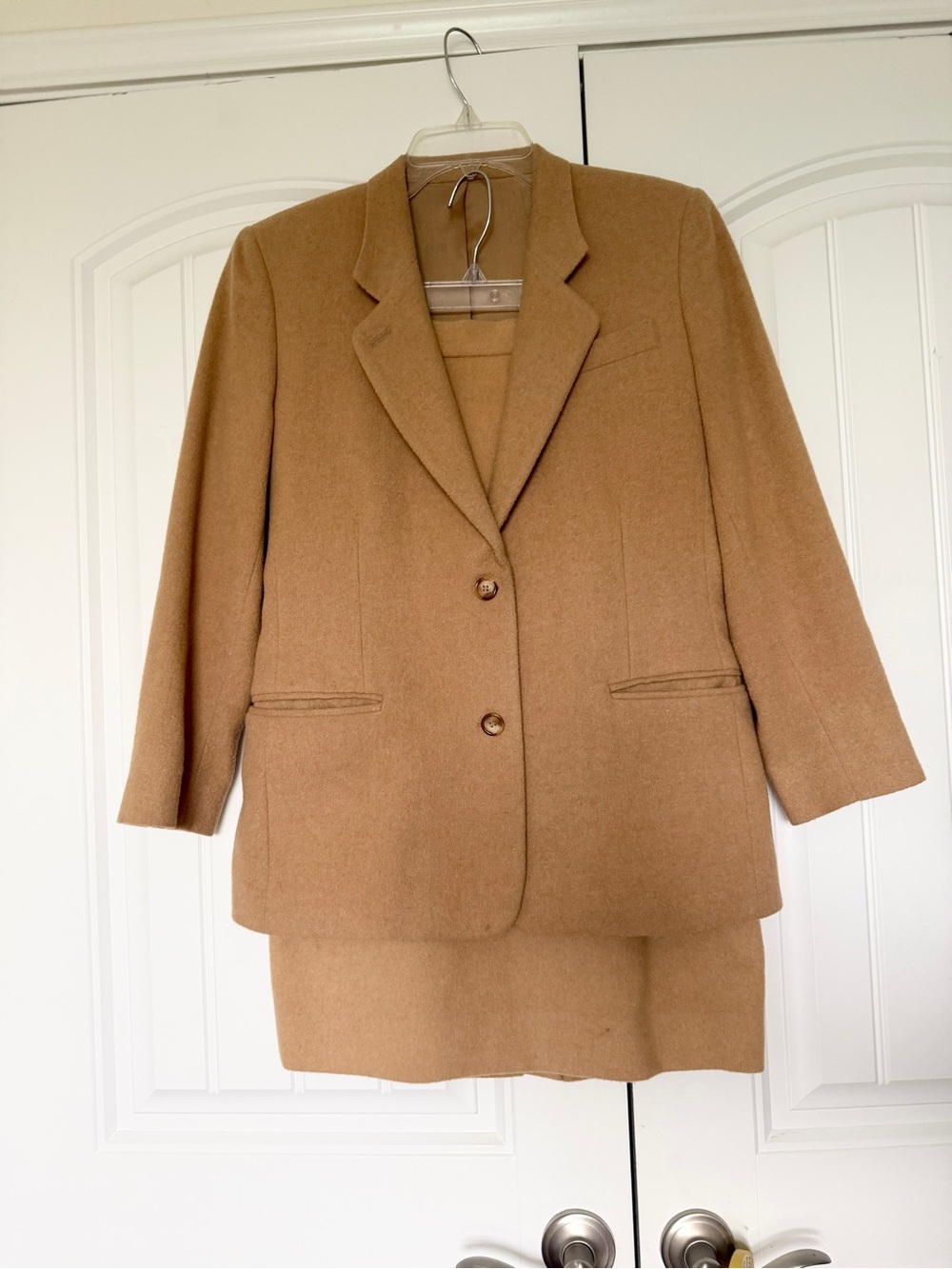 Tailleuer by Barrie Pace womens  100% Camel Hair Skirt Suit Beige Sz 4/6 Lined - Picture 2 of 16